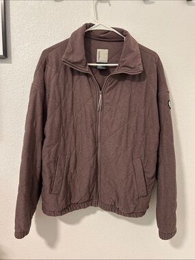 Vuori Quilted Zip Jacket in Mauve